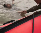 杭州200多斤小伙醉酒不慎坠入钱塘江 漂浮7个小时 在嘉兴被救起！