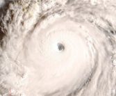 17级超强台风什么样 空间站拍到桦加沙台风眼：压迫感十足!