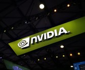 一年吸金近300亿美元！NVIDIA成2024散户最爱!