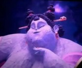 《哪吒2》石矶娘娘配音演员澄清：不是行政人员 已离职！