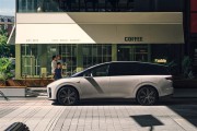 再次定义纯电SUV！李想回应理想i8造型像MPV！