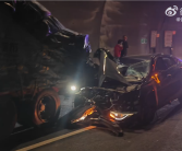 男子高速上边开车边看短剧 追尾半挂被拖行 A柱都没了 ！