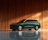 增程干翻纯电！零跑旗舰SUV D19用上80度大电池：能跑500公里！