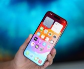 科技编辑实测“iPhone最佳充电方法”18个月：原来只充到80%是骗人的！