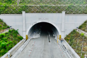 西康高铁全线隧道贯通：预计2026年通车 西安至安康1小时达！