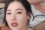 张柏芝三胎儿子罕露面身高惊人 18岁Lucas长相帅气！