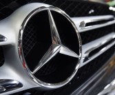 国人买豪车不再迷信BBA！奔驰2025年中国销量大跌19% ！
