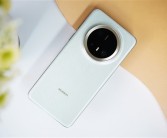 抛开情怀！为什么这么多人买华为：鸿蒙下麒麟降频手机依然抗打！
