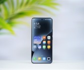 小米手机冲至国内第二 雷军：小米15和REDMI K80太畅销！