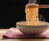 牛肉面馆一碗“管饱面”全网爆火：有人跨省来吃面 !