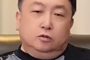 王晶曝成龙曾被粉丝扇耳光 到底怎么回事