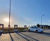 交通运输部：高速公路服务区充电桩覆盖率已达98.4%!
