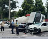 A6L被罐车压顶护住车内乘员！一汽奥迪赠予车主关爱权益！