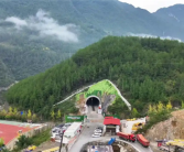 下穿4A级景区！西渝高铁大象洞隧道顺利贯通！