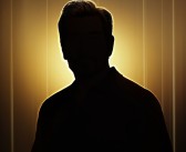 零跑即将官宣首位代言人！网友扒出代言人是费翔！