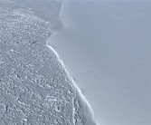 零下34℃到底有多冷：毛巾能站住 !