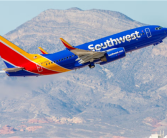 美国一架波音737客机险与直升机相撞 两机最近仅900米 !