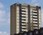 男子花8万元网购70平海景房引热议 回应：房子已成功过户 ！