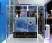 嫦娥六号月背样品首次全球公开展出！看老外羡慕的眼神！