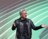 中国市场跌至0！美国考虑对华出售H200 性能2倍于H20：英伟达回应 ！