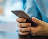 尾号“8888888”手机号拍出127万余元 工作人员：拍完不要罚5万元保证金！