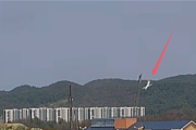 载有4人韩国巡逻机坠机画面曝光：向右转弯后转了一圈栽到地面！