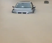 受台风三巴影响 广东阳江遭遇暴雨洪涝 有轿车被冲走！
