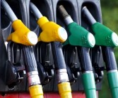 国内油价有望三连跌：周三加满一箱有望少花2.5元！