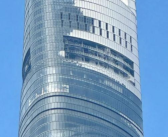 罕见！中国最高楼上海中心大厦顶楼被冻住了：《流浪地球》既视感！