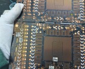 RTX 5090 PCB电路板首次泄露！3528平方毫米封装巨型核心！