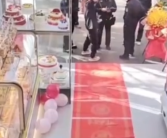 蛋糕店开业门口摆花篮被罚200元 12345回应！
