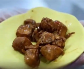 枣庄辣子鸡月饼火了 没到农历八月预订5000斤！