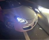 保时捷高速上撞到石头维修花10多万 车主起诉公路管理方败诉！