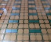 首次！中国芯片领域取得新突破 改进光刻胶缺点：提升7nm及以下先进制程良率！