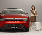 董事长曾喊话马斯克要帮特斯拉造车：富士康造的Model B要开卖了！