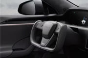 取消标配半幅方向盘：新款特斯拉 Model S / X配置公布！