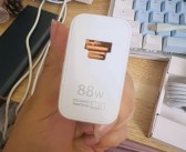 华为充电器USB-A/C融合又引热议：为何这样设计 官方早已说透！