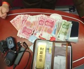 女子把1000克金条落在高铁上：价值百万 仅用1小时完璧归赵 !