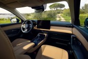为何新一代CX-5大量砍掉实体按键 马自达：我们调研过了！