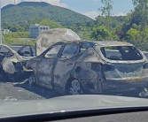 特斯拉被油车追尾引燃烧报废 车主：电池安全 下次还买！