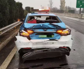 出租车错过高速出口急刹减速 载54人大客车陷险境！ 