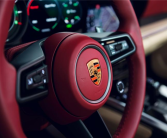 中原保时捷中心疑关门跑路 母公司回应：我们不会跑的 负责到底 ！