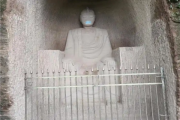 离谱！四川一男子2个月凿“奥特曼石窟”引热议 网友吐槽文化入侵：官方回应！
