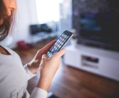 “新型诈骗”操作手法曝光：女子被骗转账3万元后 手机内竟无任何记录！